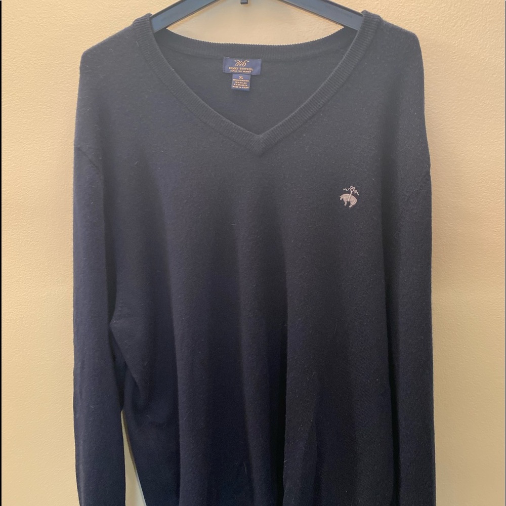 Brooks Brothers 346 Merino V Neck Sweater - XL